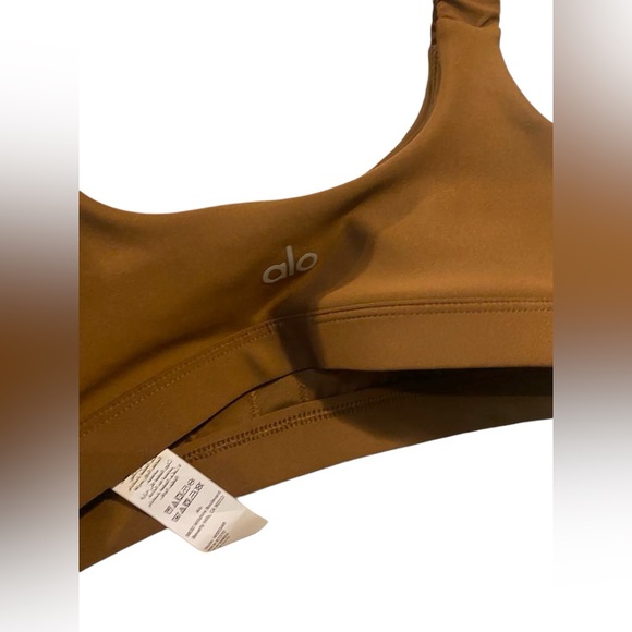 NWT Alo Yoga sports bra Size XS - Picture 4 of 5
